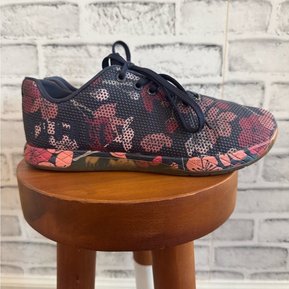 Women’s NOBULL project navy blue cherry blossom trainer sneakers Size 9.5 - Picture 2 of 7